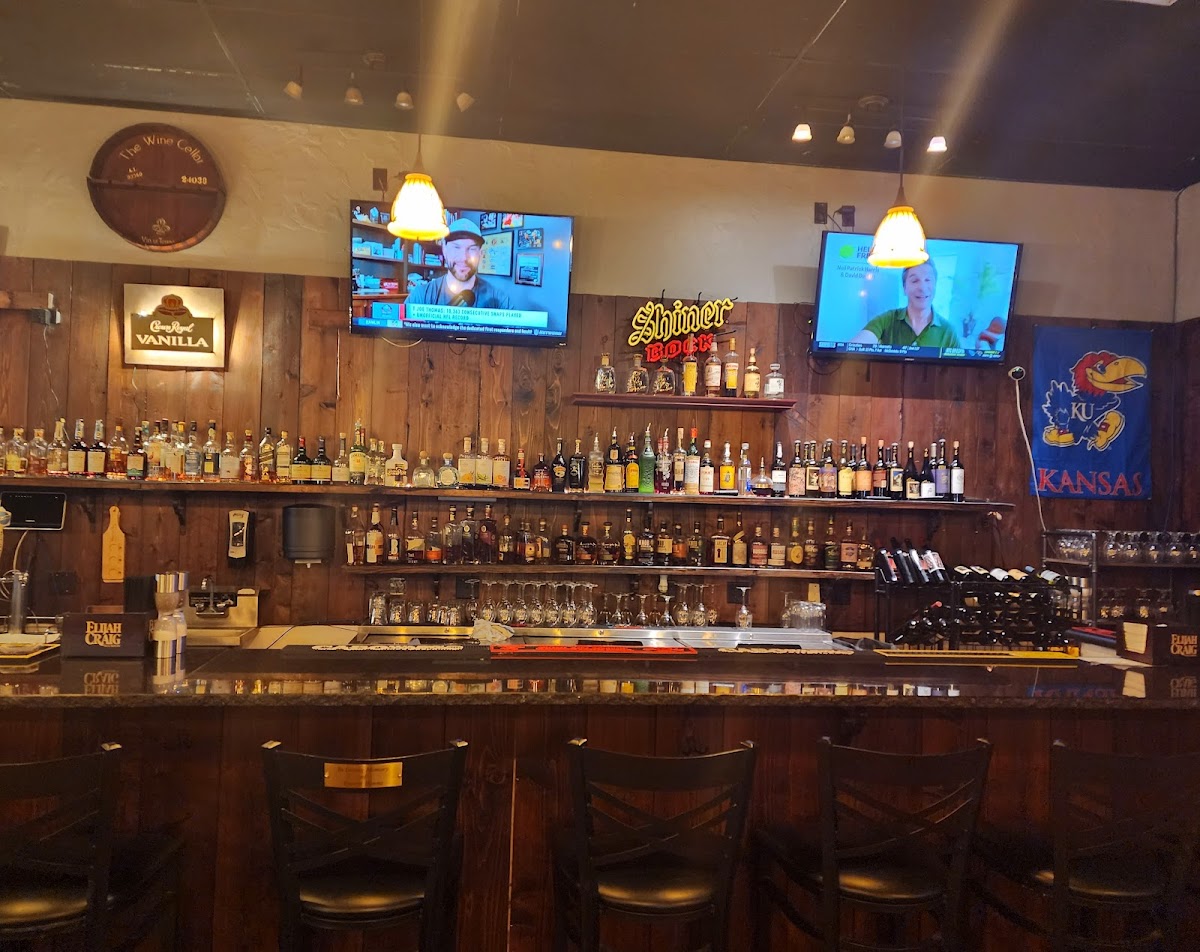 Grand Lake Public House logo