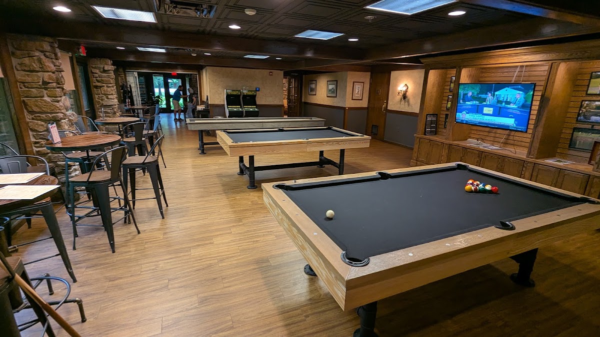 Highlands Pub & Patio