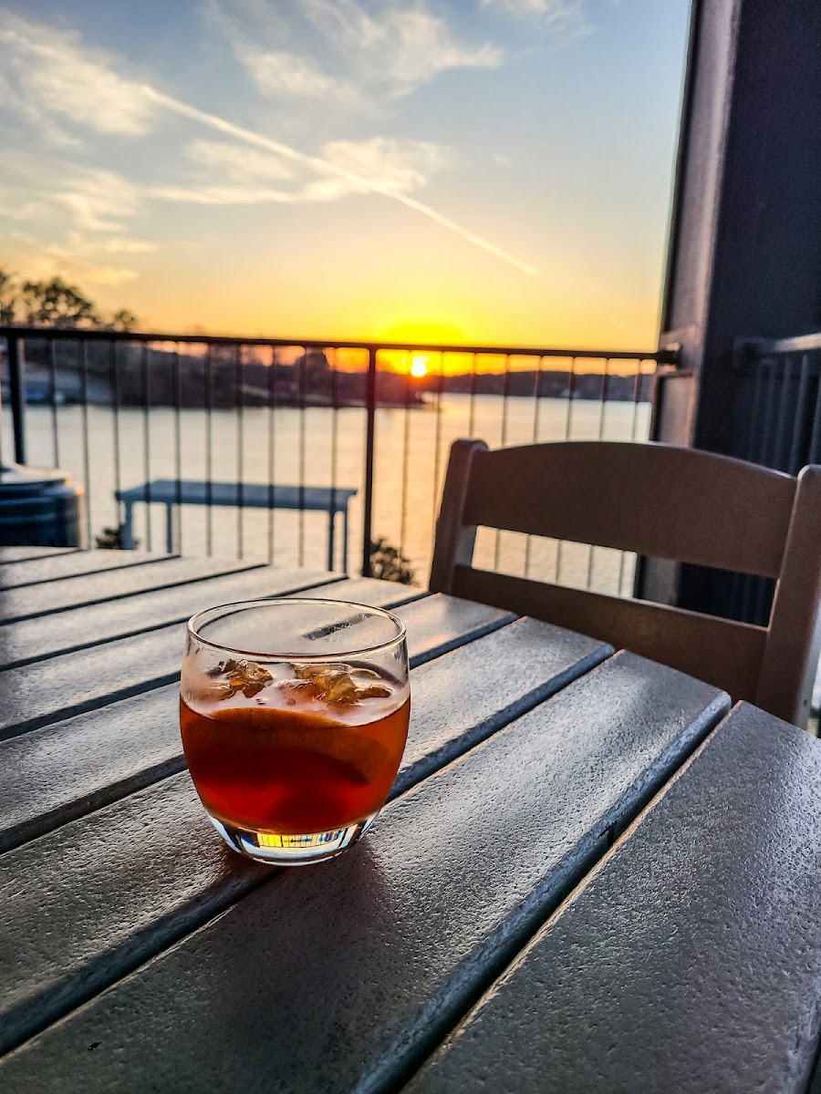 Lakepoint Restaurant and Event Center