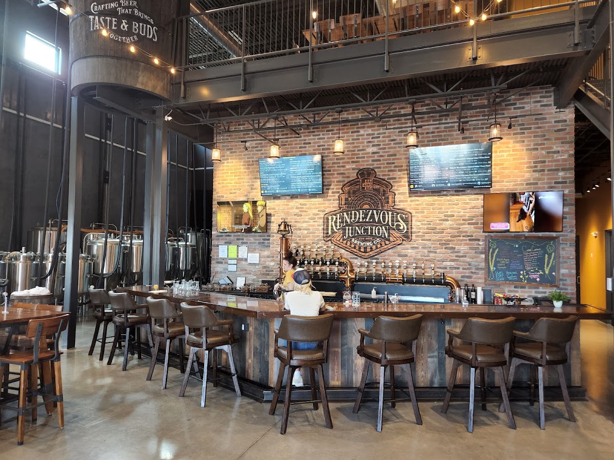 Rendezvous Junction Brewing Co. logo