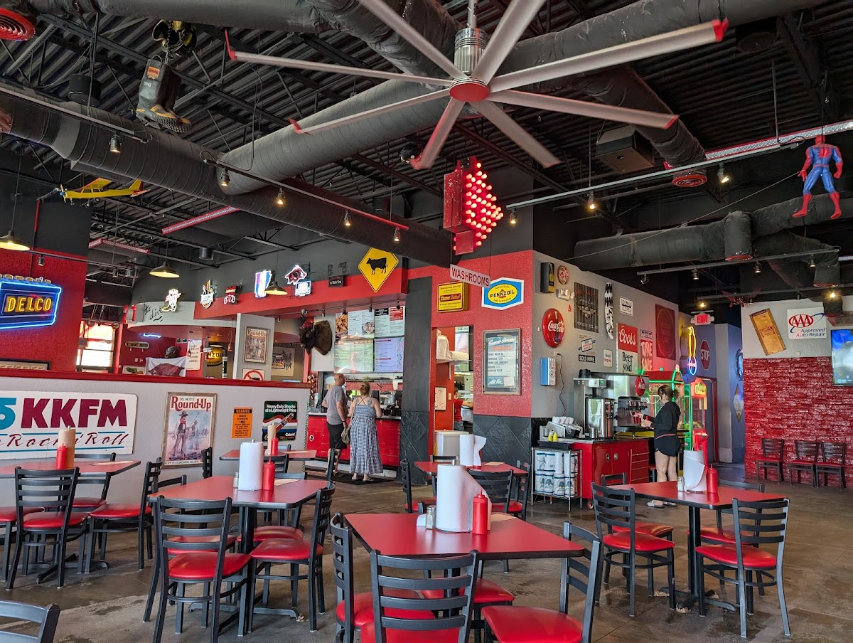 Smitty's Garage Burgers & Beer