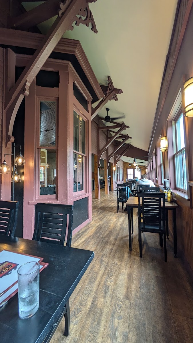 10 Railroad Street Interior Photo - 10 Railroad Street American in Morristown, VT