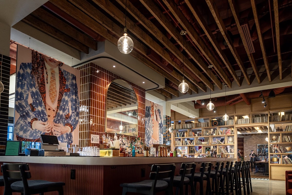 Bar Kapu Interior Photo - Bar Kapu Bars in Bentonville, AR