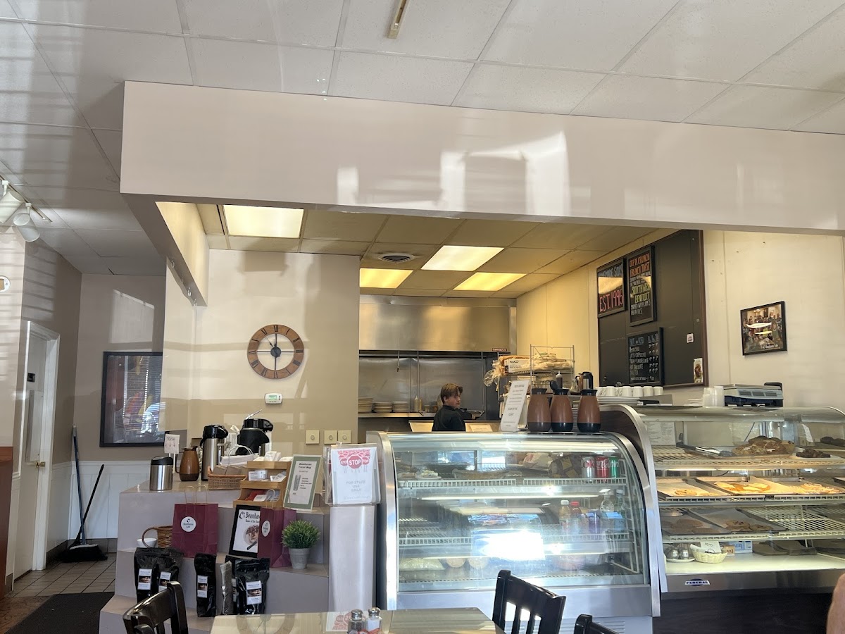 Beanhaven Cafe Interior Photo - Beanhaven Cafe Cafe in Wayzata, MN