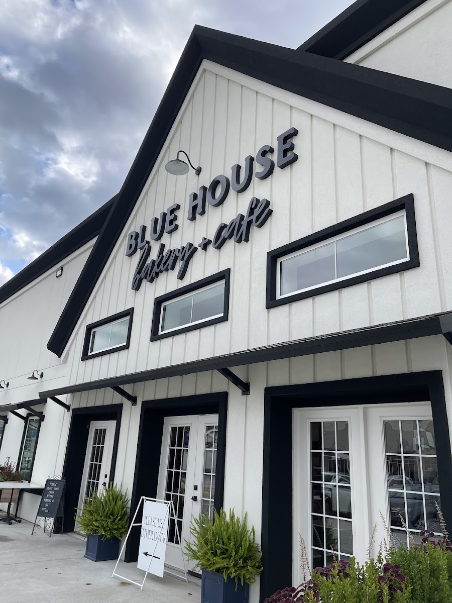 Blue House Bakery & Cafe Exterior Photo - Blue House Bakery & Cafe Cafe in Bryant, AR