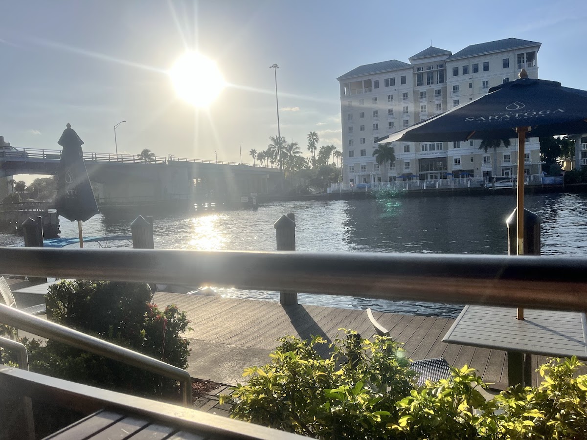 Bokamper's Sports Bar & Grill Exterior Photo - Bokamper's Sports Bar & Grill Bar & Grill in Fort Lauderdale, FL