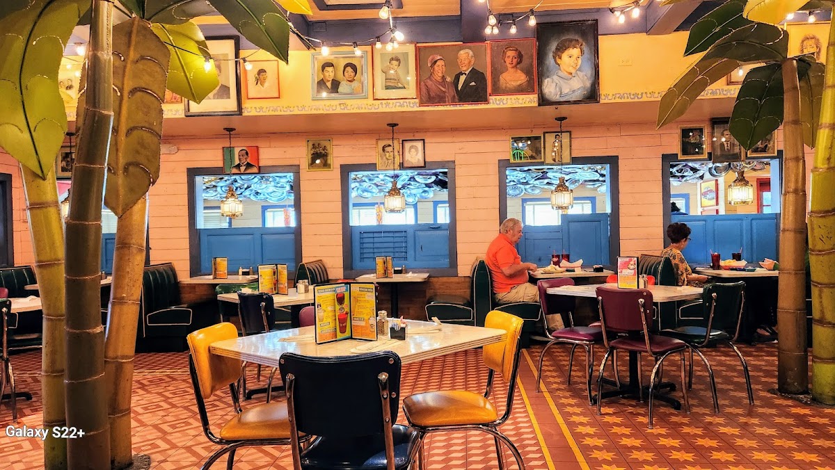 Chuy's Interior Photo - Chuy's Tex-Mex in Knoxville, TN