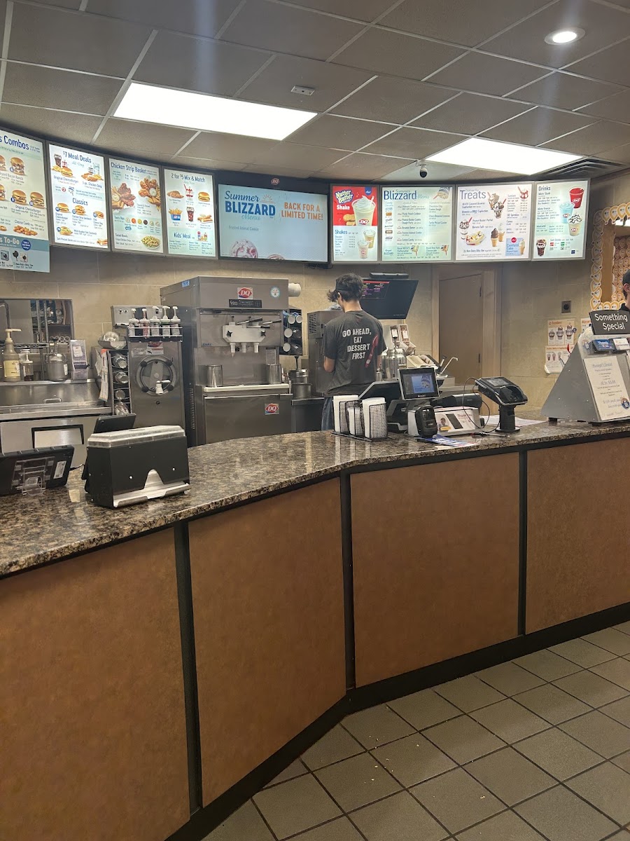 Dairy Queen Grill & Chill Interior Photo - Dairy Queen Grill & Chill Restaurant in Bella Vista, AR
