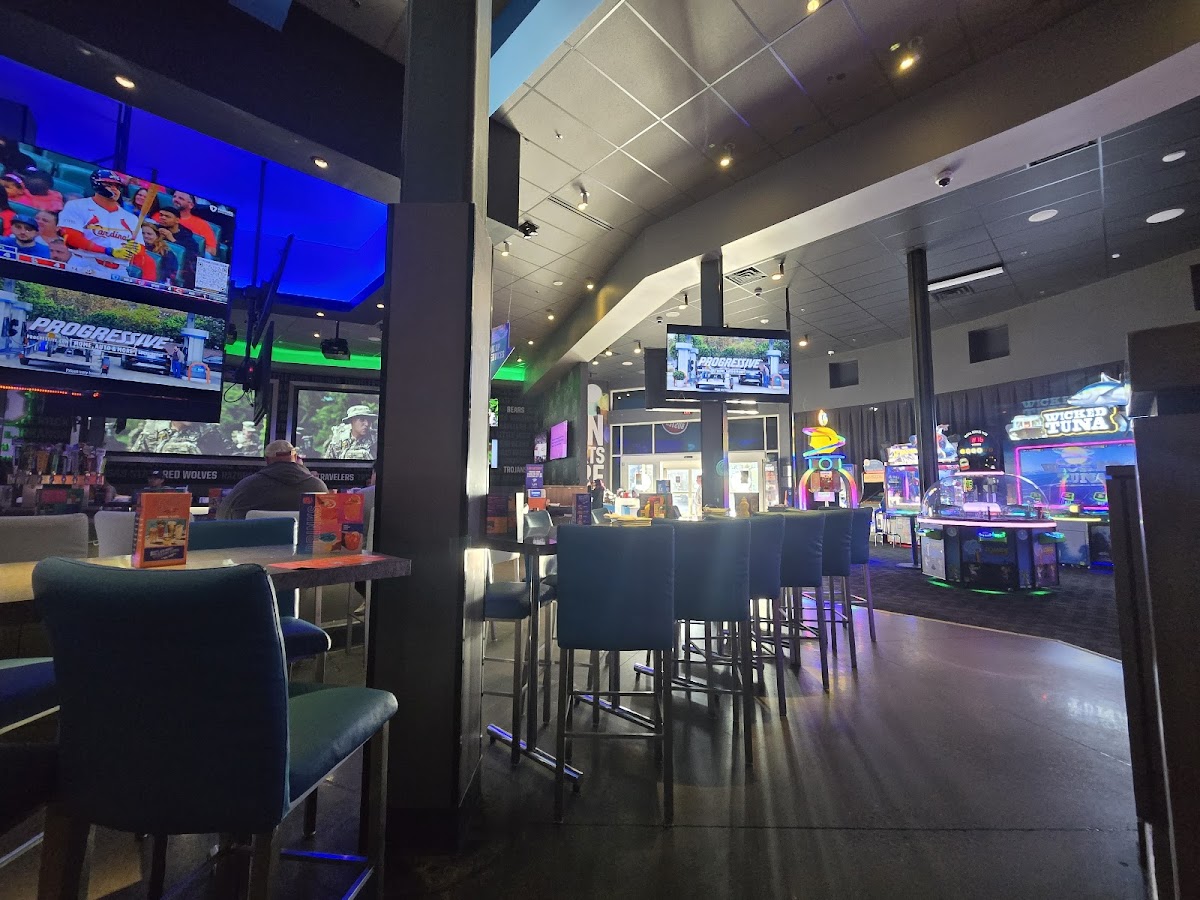 Dave & Buster's Rogers Interior Photo - Dave & Buster's Rogers Bar & Grill in Rogers, AR