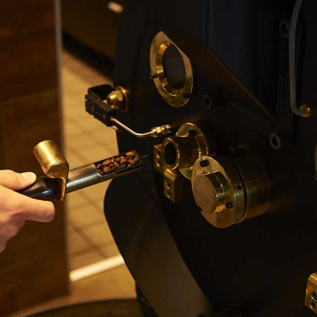 Dunn Brothers Coffee Interior Photo - Dunn Brothers Coffee Bakery in Minneapolis, MN