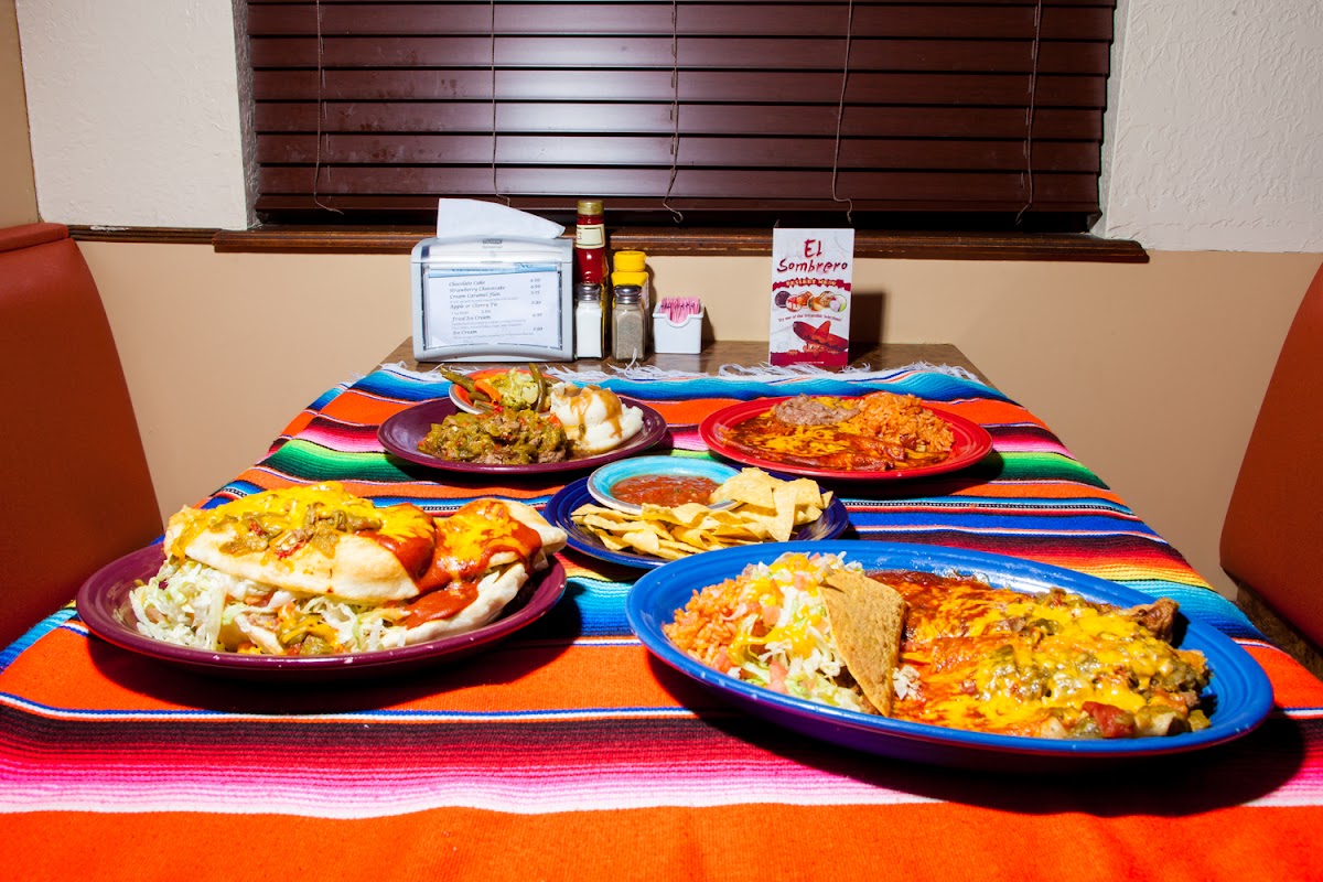 El Sombrero Restaurant Food Photo - El Sombrero Restaurant American in Gallup, NM