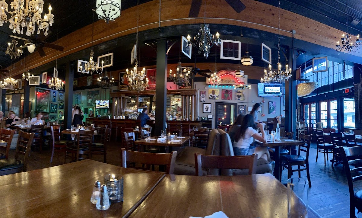 FIVE Tuscaloosa Food Photo - FIVE Tuscaloosa Bar in Tuscaloosa, AL