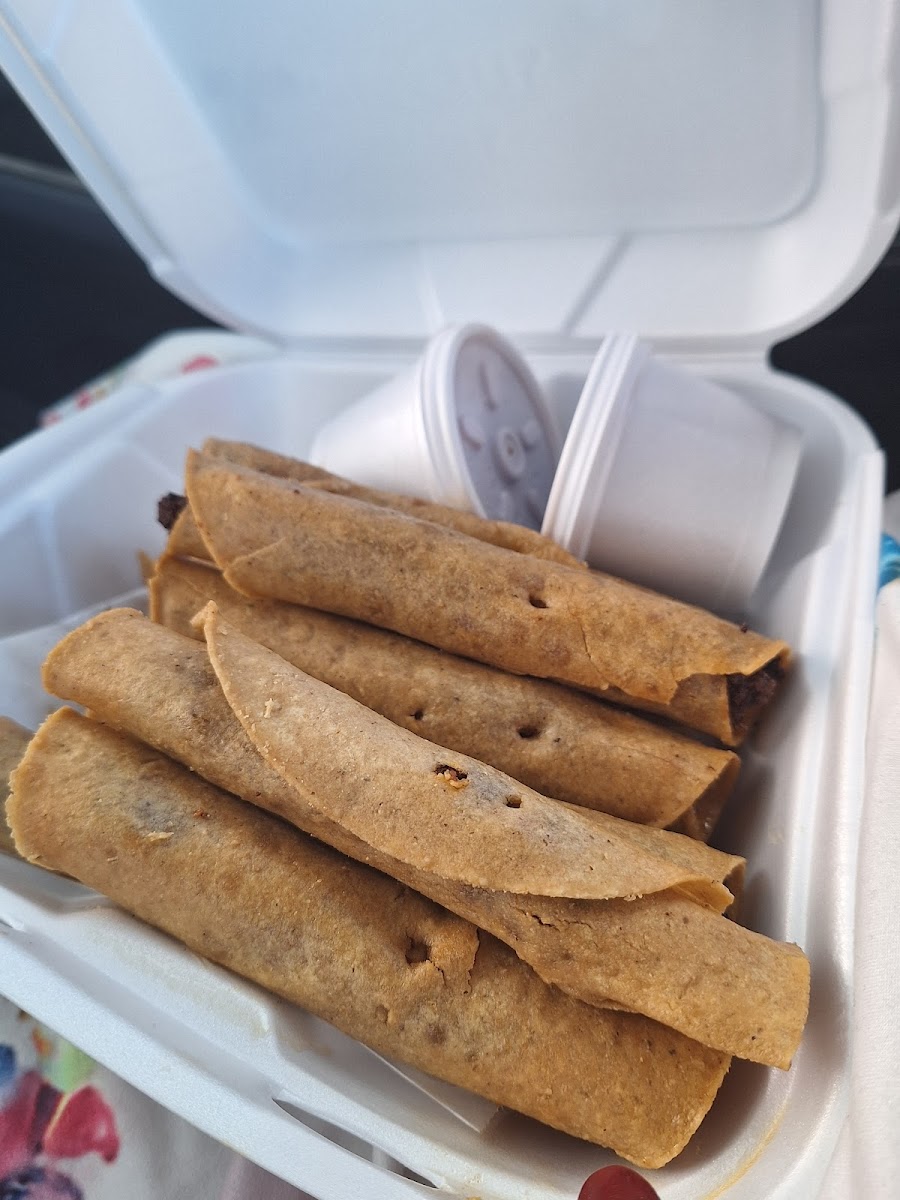 Foxy's Drive In Food Photo - Foxy's Drive In American in Clovis, NM