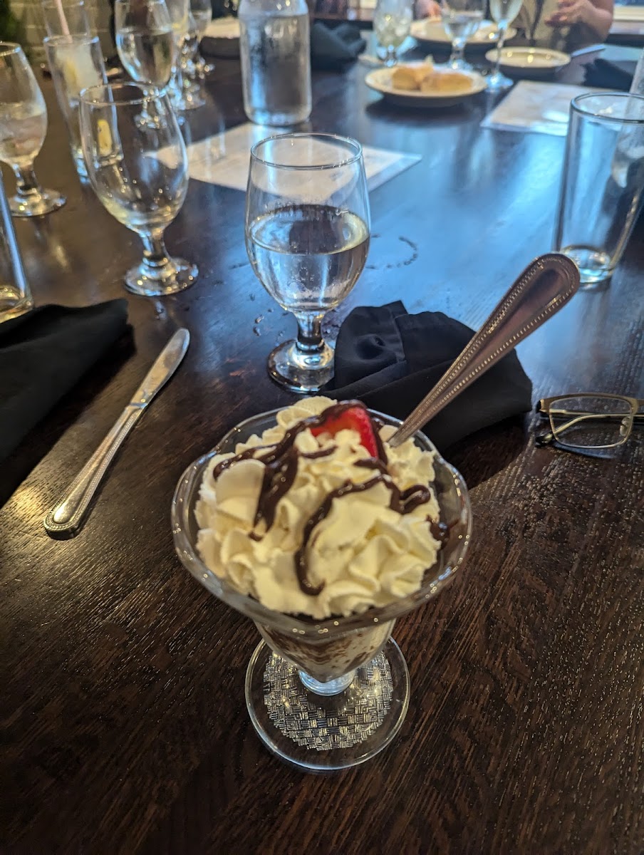 Fred's Hickory Inn Food Photo - Fred's Hickory Inn Restaurant in Bentonville, AR