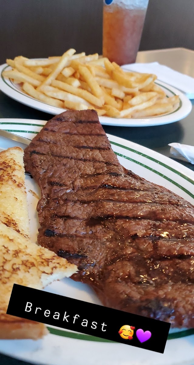 Goldie's Patio Grill Food Photo - Goldie's Patio Grill American in Pryor, OK