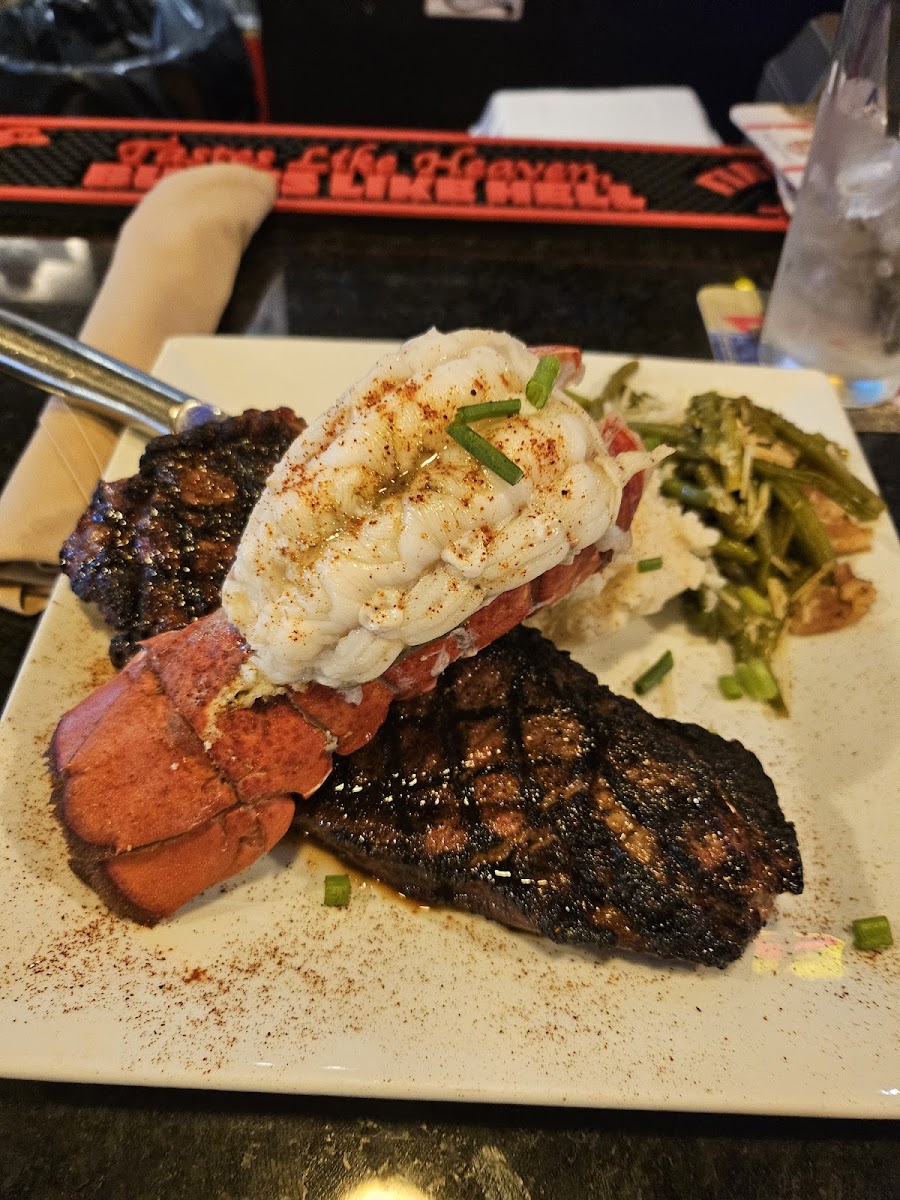 Grand Lake Public House Food Photo - Grand Lake Public House American in Grove, OK