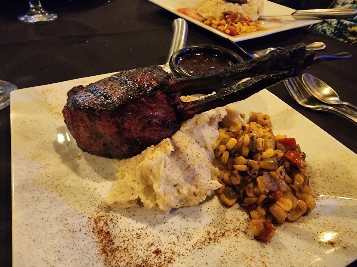 Grand Lake Public House Food Photo - Grand Lake Public House American in Grove, OK