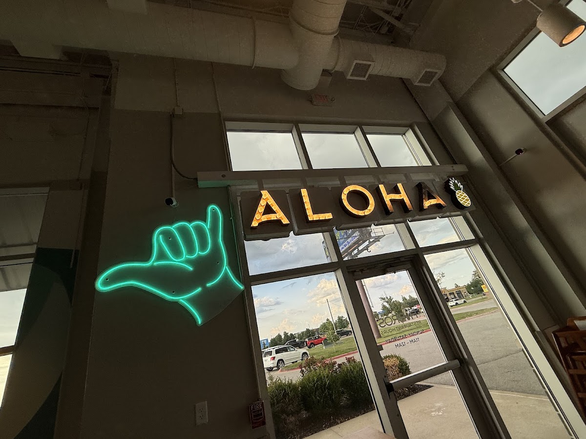 Hawaiian Bros Island Grill Interior Photo - Hawaiian Bros Island Grill Hawaiian in Bentonville, AR