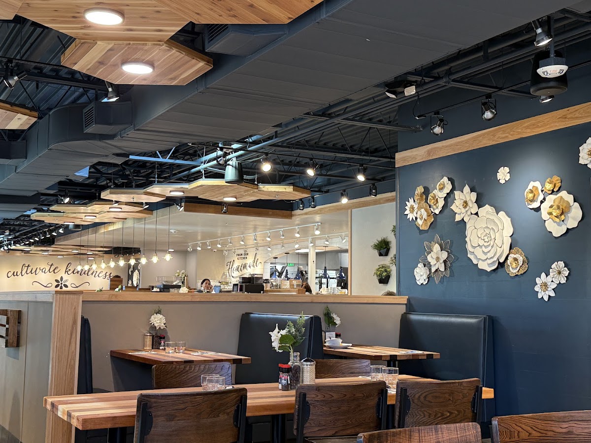 HomeGrown - Bentonville Interior Photo - HomeGrown - Bentonville Restaurant in Bentonville, AR