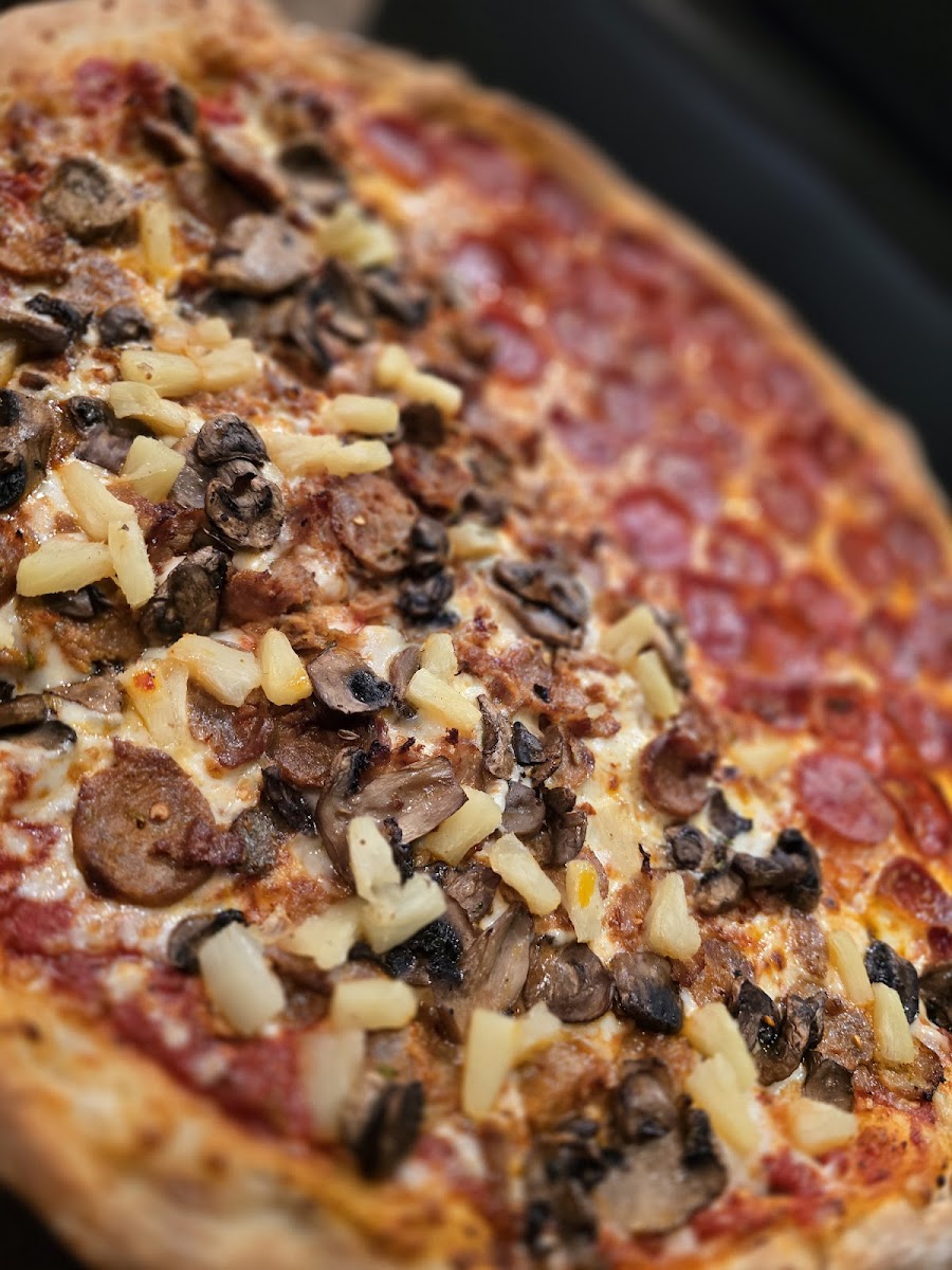 JC's New York Pizza Department Food Photo - JC's New York Pizza Department Pizza in Las Vegas, NM