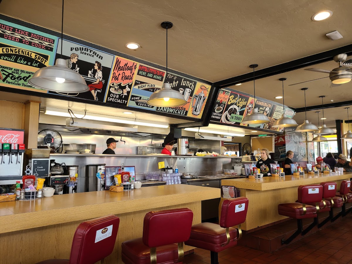 Jerry's Interior Photo - Jerry's American in Weatherford, OK
