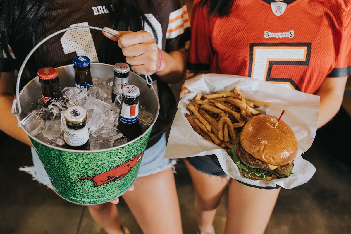 JJ's Grill Food Photo - JJ's Grill Bars in Fayetteville, AR