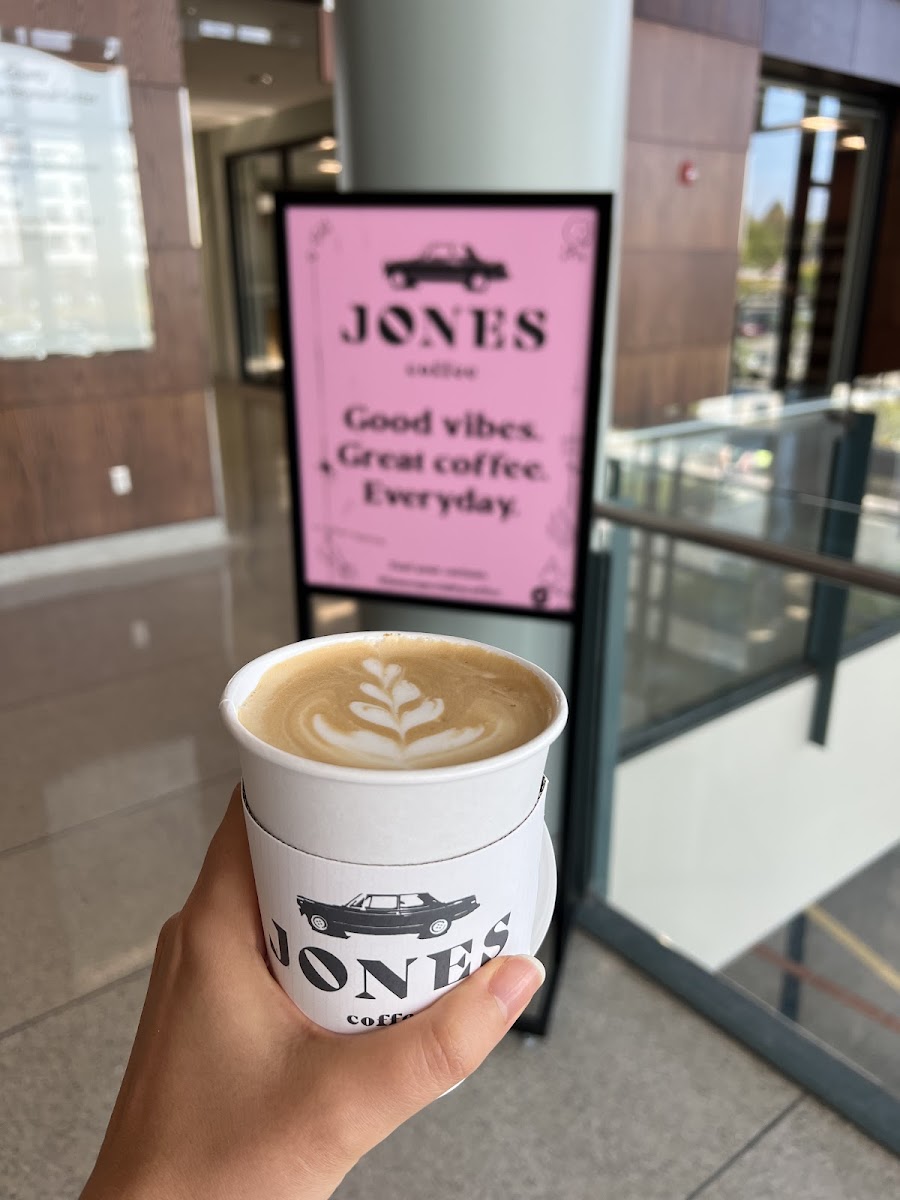 Jones Coffee - Ridgedale Drinks Photo - Jones Coffee - Ridgedale Cafe in Minnetonka, MN