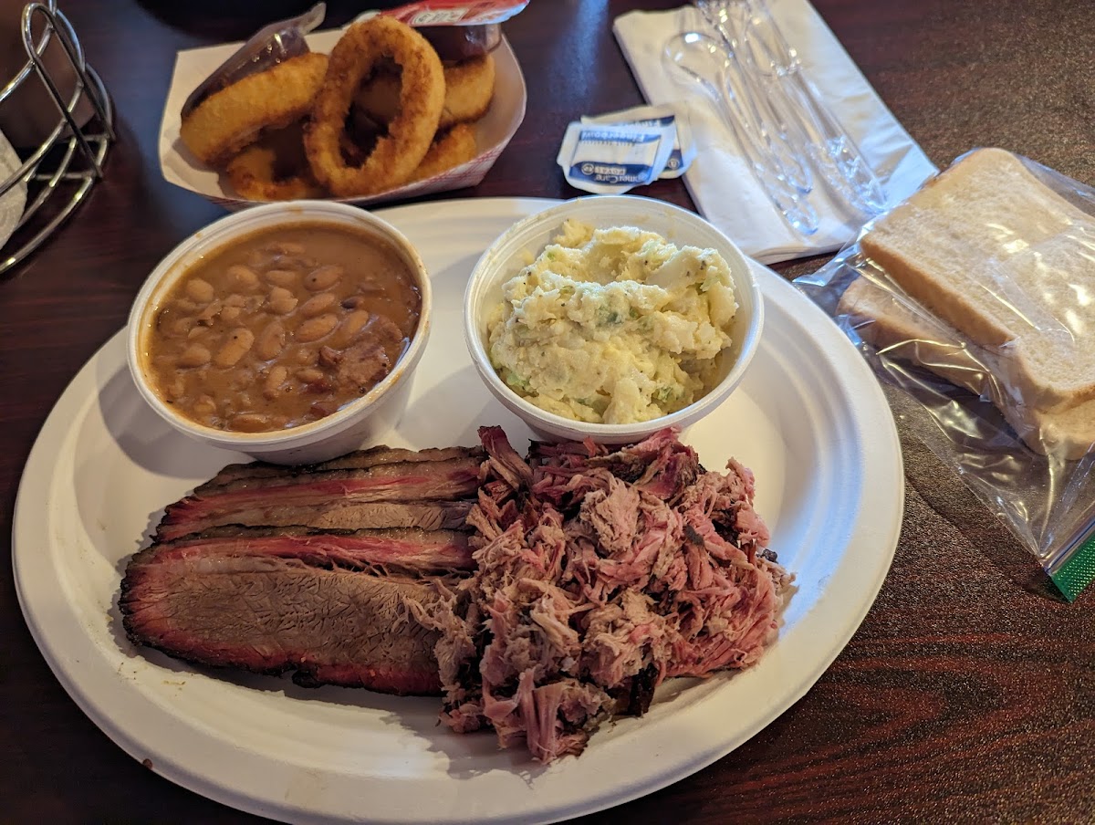 La Sierra Mesquite Smoked BBQ Food Photo - La Sierra Mesquite Smoked BBQ BBQ in Roswell, NM
