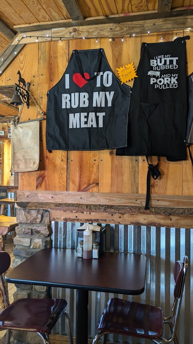 La Sierra Mesquite Smoked BBQ Interior Photo - La Sierra Mesquite Smoked BBQ BBQ in Roswell, NM