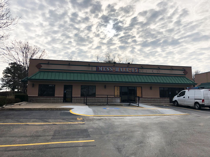 Mess Hall 45 Exterior Photo - Mess Hall 45 Restaurant in Fayetteville, AR