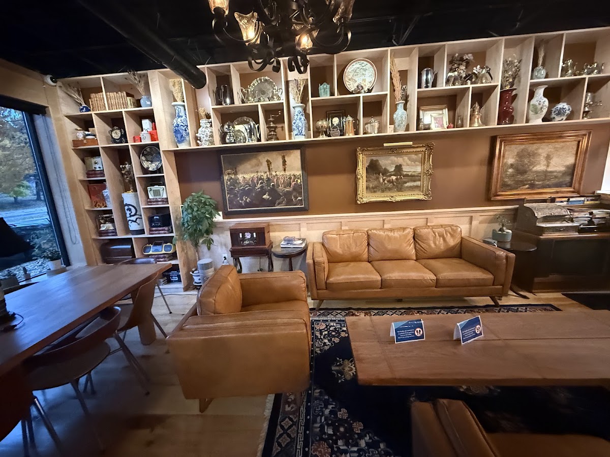 Momo cafe Interior Photo - Momo cafe Cafe in Minneapolis, MN