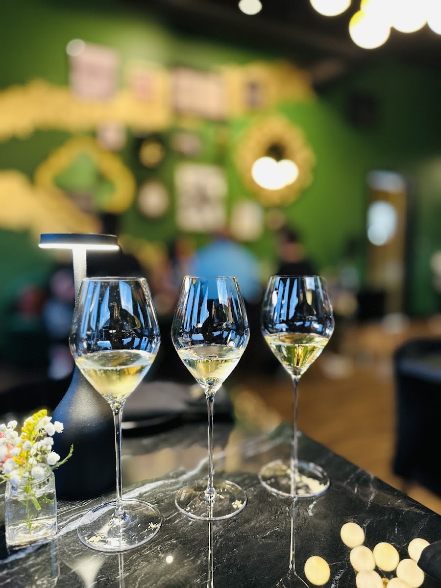 Muselet Champagne Bar Drinks Photo - Muselet Champagne Bar Bars in Bentonville, AR