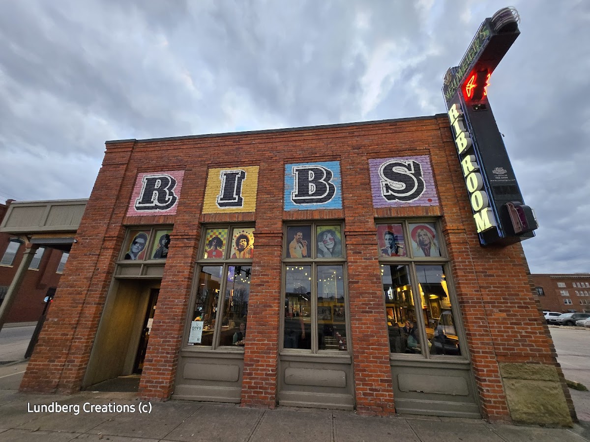 Neumeier's Rib Room Exterior Photo - Neumeier's Rib Room Bar Food in Fort Smith, AR