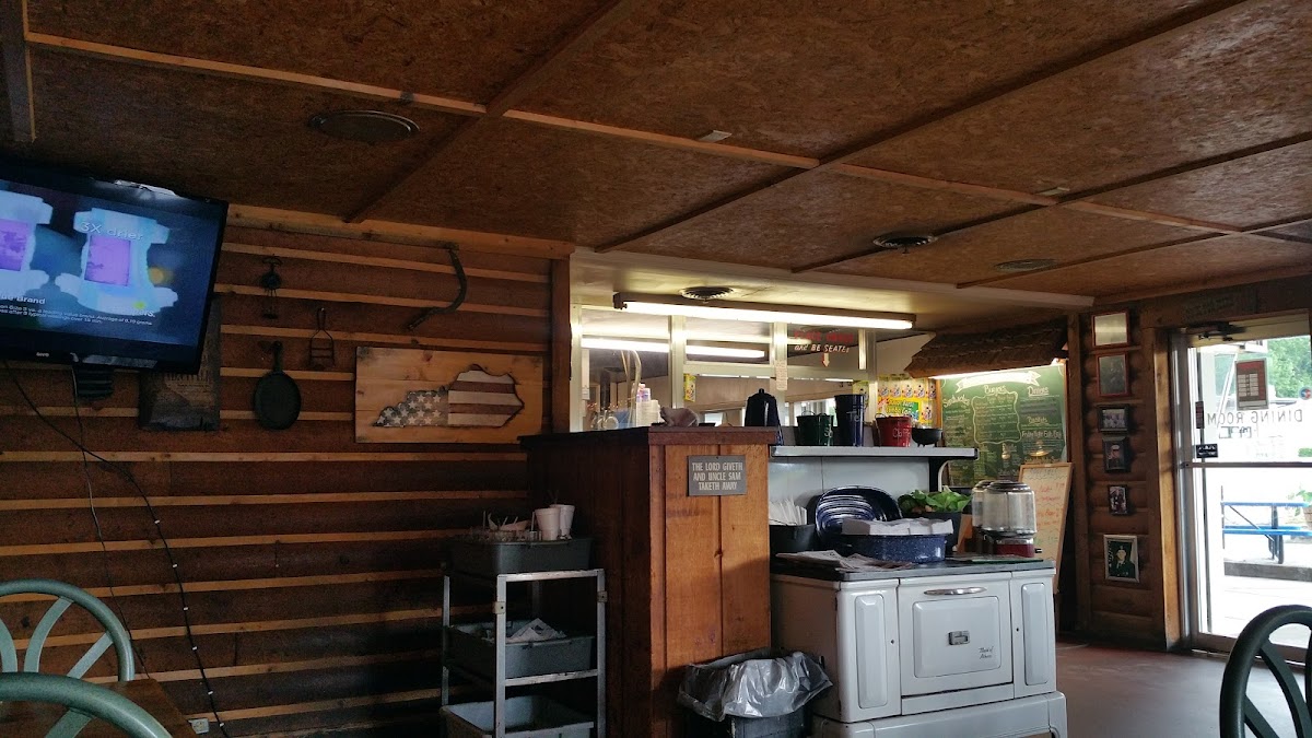 Norman McDonald's Country Drive-In Interior Photo - Norman McDonald's Country Drive-In American in Philpot, KY