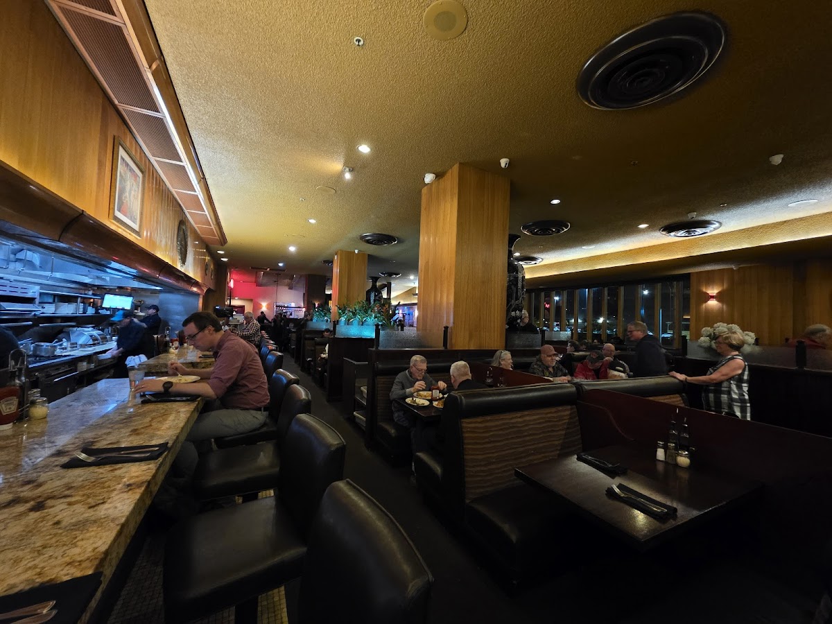 Original Joe's San Jose Interior Photo - Original Joe's San Jose American in San Jose, CA