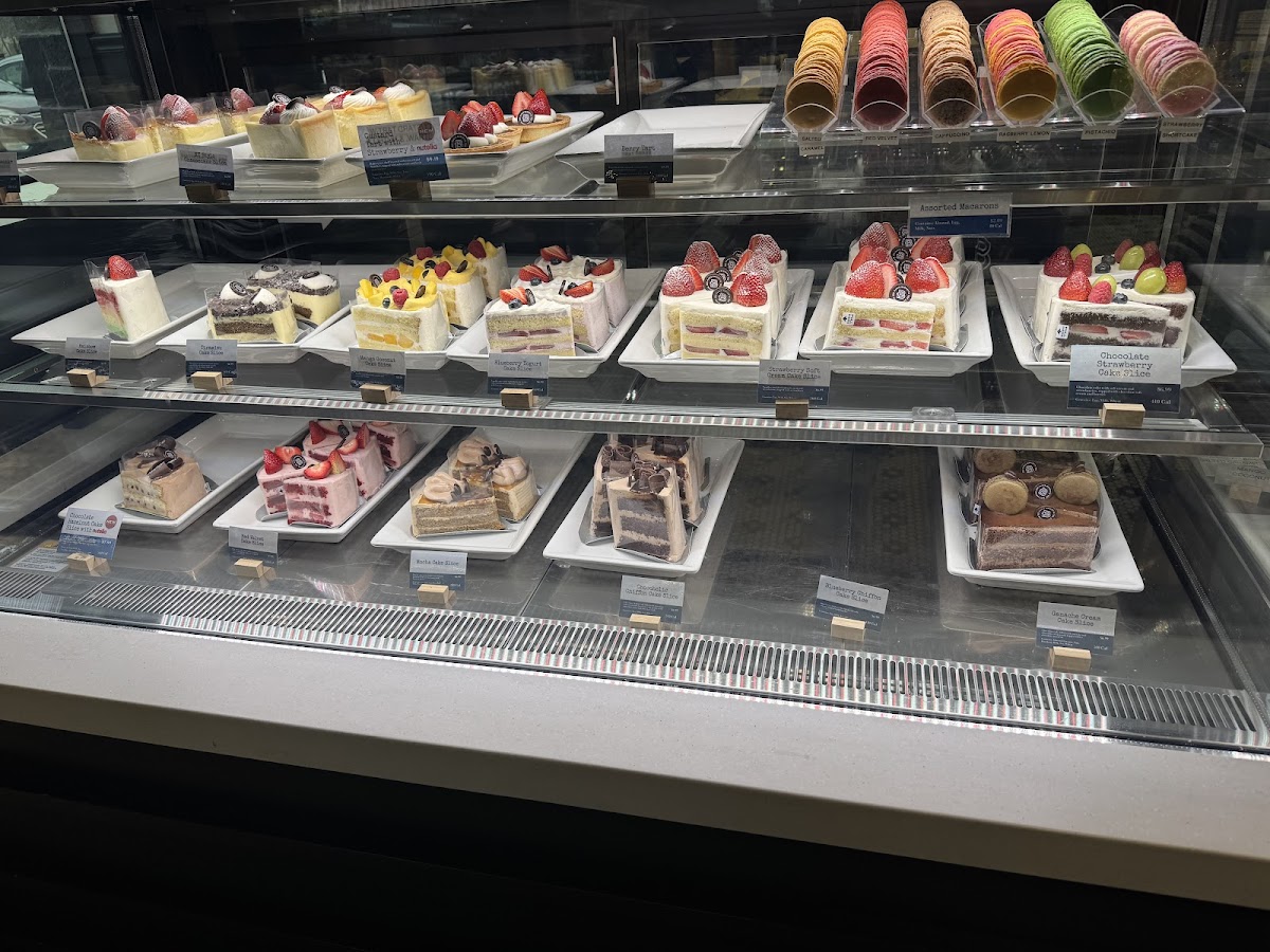 Paris Baguette Food Photo - Paris Baguette Bakery in Maple Grove, MN