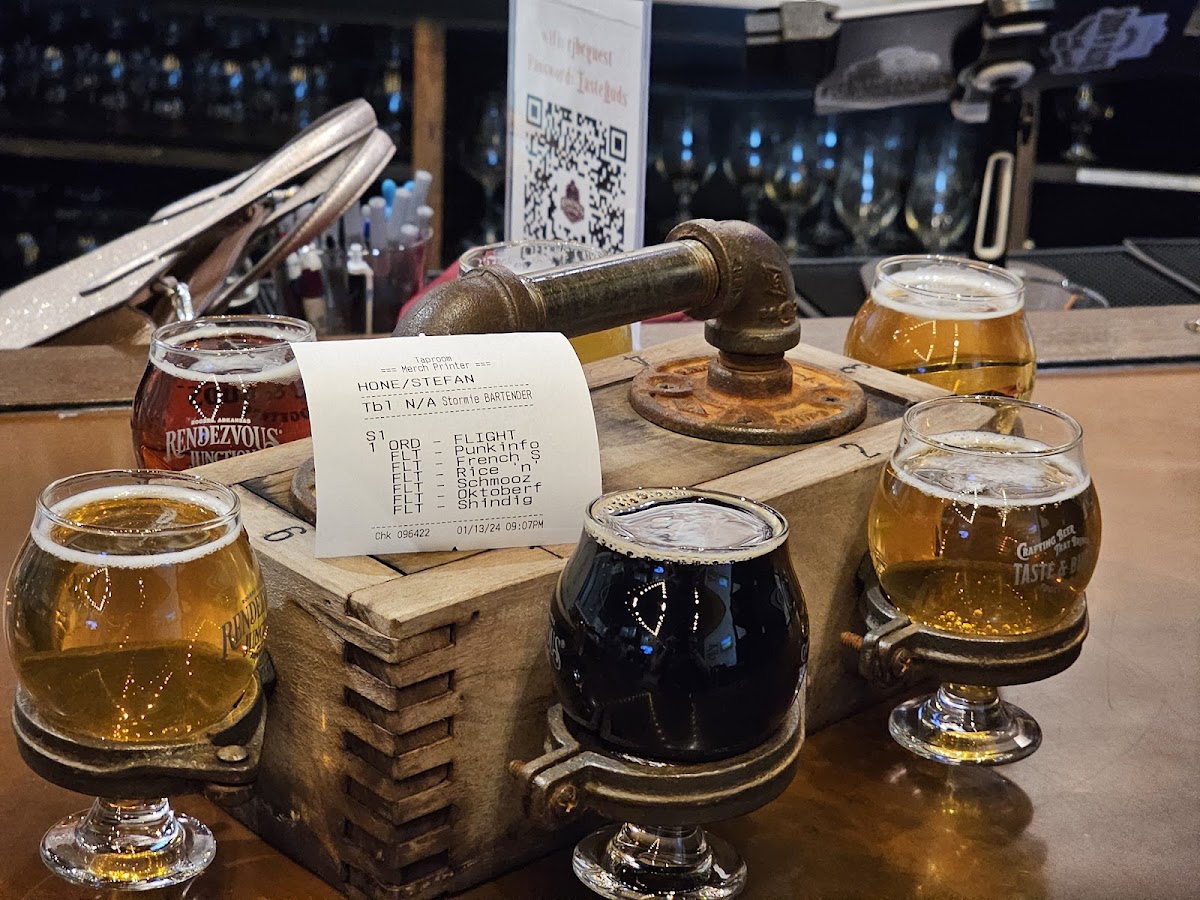 Rendezvous Junction Brewing Co. Drinks Photo - Rendezvous Junction Brewing Co. Wings in Rogers, AR