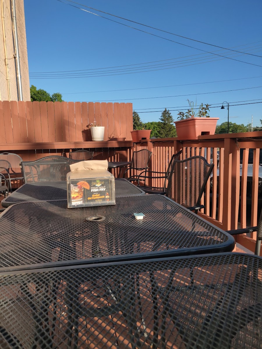 Sand Bar Exterior Photo - Sand Bar Sports Bar in Wisconsin Dells, WI