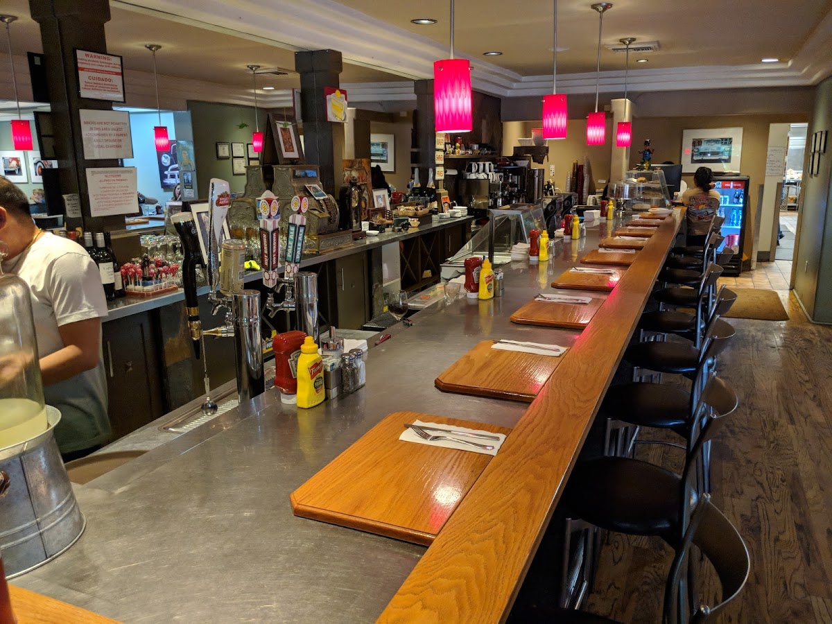 Santa Fe Bite Interior Photo - Santa Fe Bite American in Santa Fe, NM