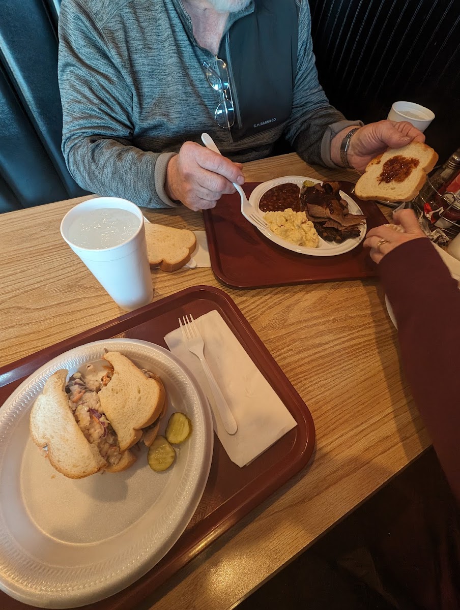 Smokebox BBQ Cafe Food Photo - Smokebox BBQ Cafe BBQ in Kansas City, MO