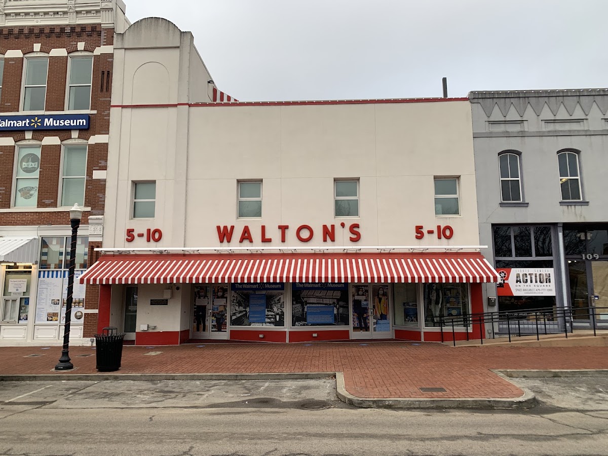 Spark Café Soda Fountain Exterior Photo - Spark Café Soda Fountain Cafe in Bentonville, AR