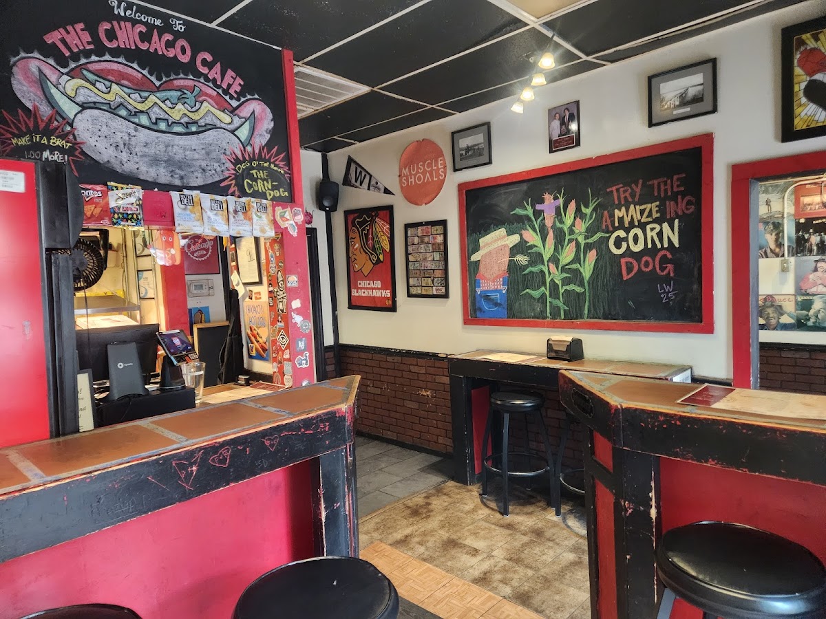 The Chicago Cafe Interior Photo - The Chicago Cafe Cafe in Florence, AL