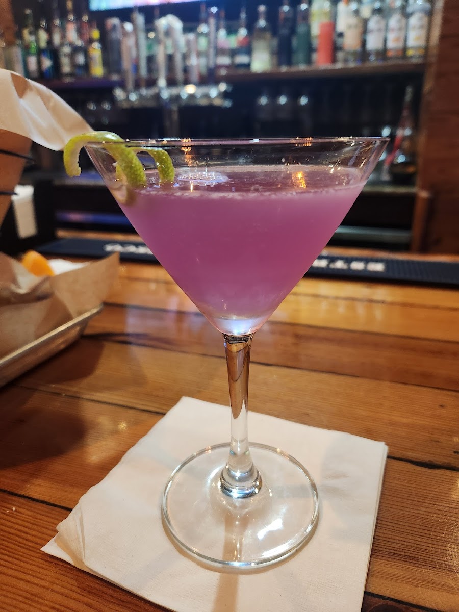 The Five6 Drinks Photo - The Five6 Bar in Rogers, AR