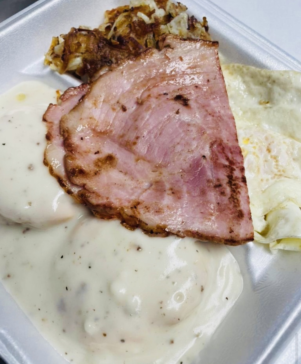 The Gravy Wagon Food Photo - The Gravy Wagon Food Trucks in Springdale, AR