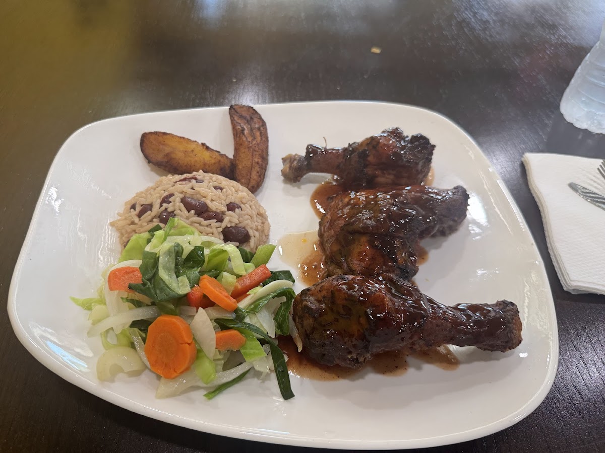 Tru Jamaica Restaurant Food Photo - Tru Jamaica Restaurant Jerk Joint in Waco, TX