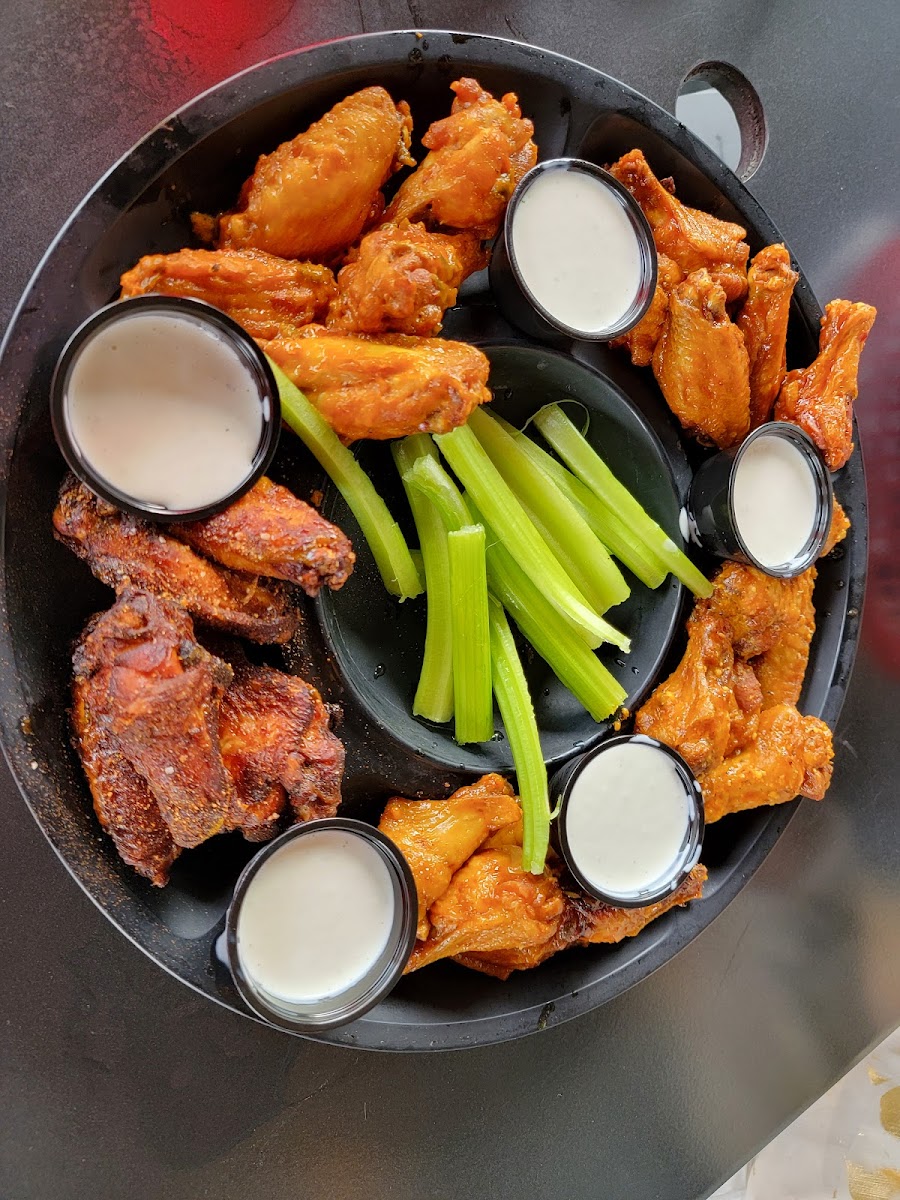 Wild Wing Cafe Food Photo - Wild Wing Cafe Chicken in Farragut, TN